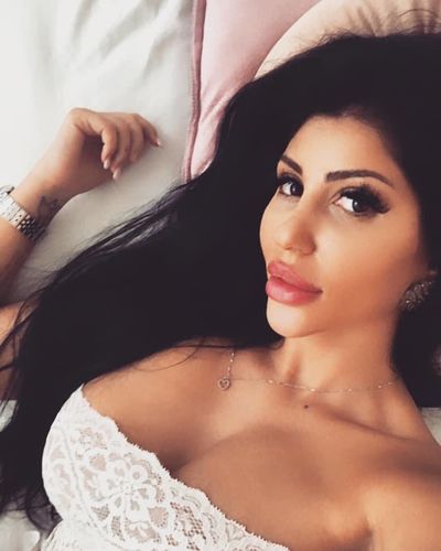 Middle Eastern Escort in Glendale California