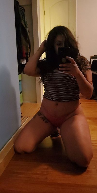 Alejandra Ochoa - Escort Girl from Huntington Beach California