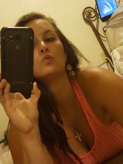 Lisa Defoe - Escort Girl from Murrieta California