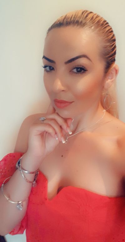 ARLENEVELEZ - Escort Girl from League City Texas